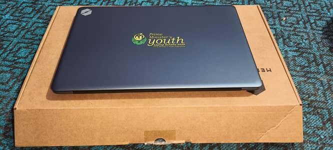 Amd Ryzen 7430u 8 GB ram SSD and integrated graphics card