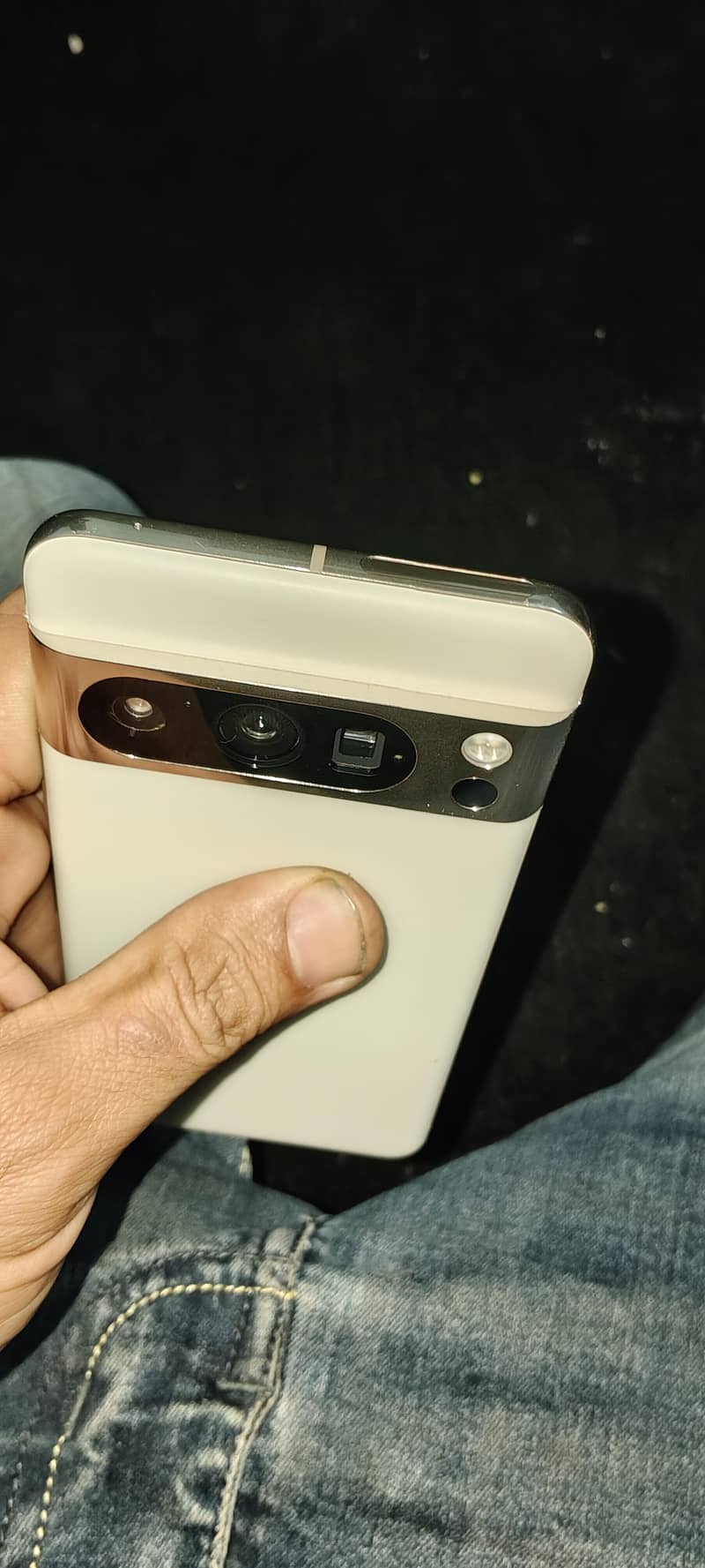 google pixel 8 pro 2