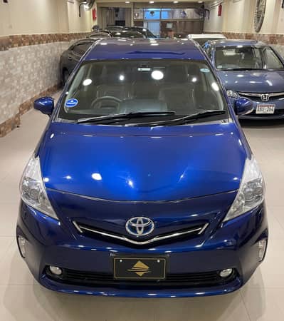 TOYOTA PRIUS ALPHA HYBRID 1.8 MODEL 2013 REG 2023 Electric blue