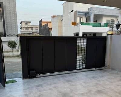 10 Marla House Up For sale In MPCHS - Block C