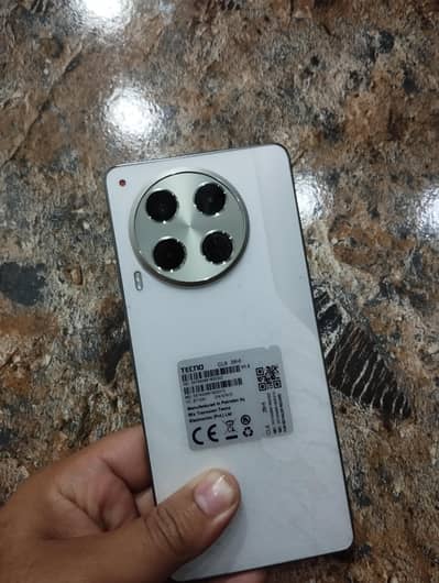 tecno camon 30 8gb 256gb complete box