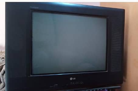 2 - LG TV 21"