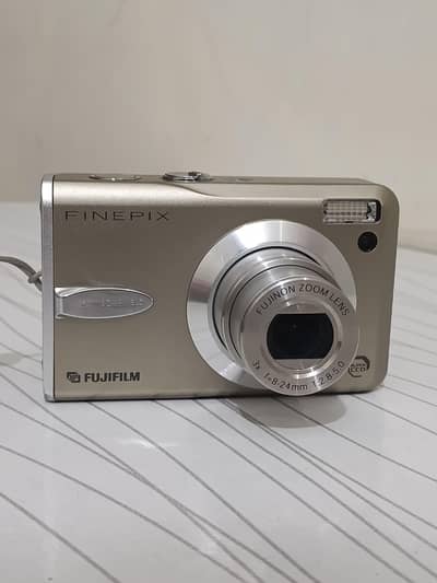 Fujifilm 6.3 Megapixels Digital Camera