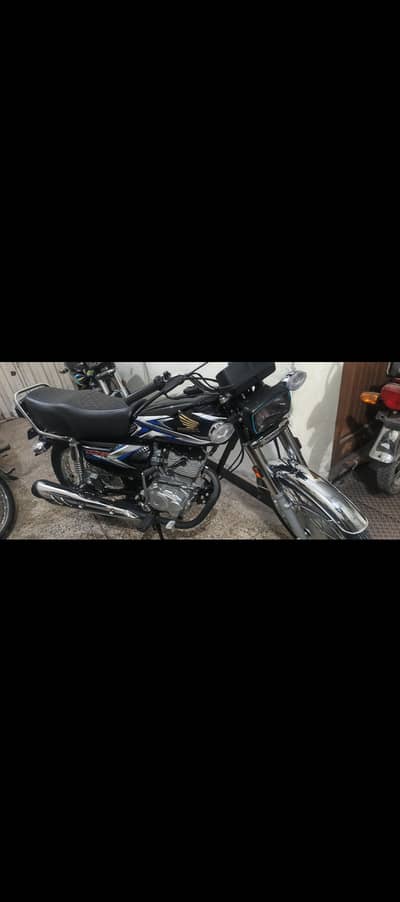Honda CG 125 Lush condition 25 model lahore register