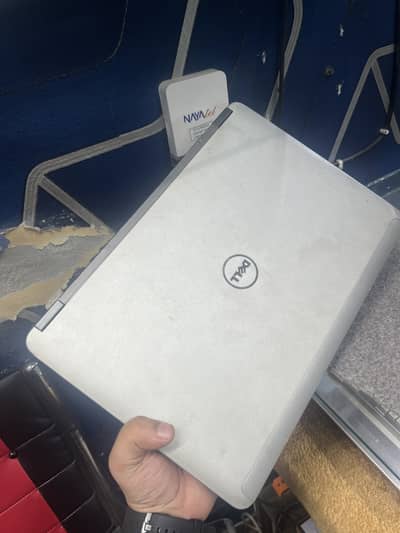 Dell Latitude E6440 core i5 4th gen read ad