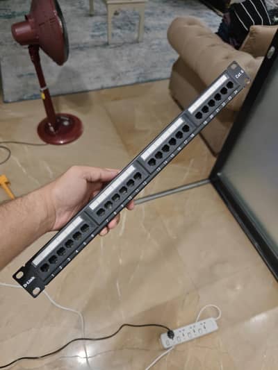 D Link 24 Port Patch Panels and Network Tray