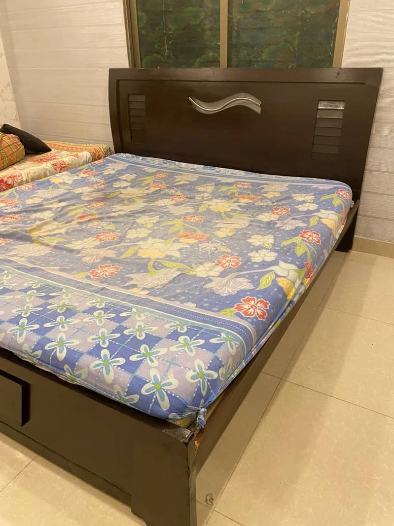 Bed good condition 1
