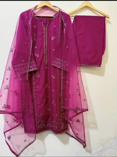 3 piece stiched suit