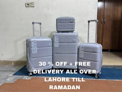 Luggage bags/ travel suitcases/ trolley bags/ travel trolley/ attachi