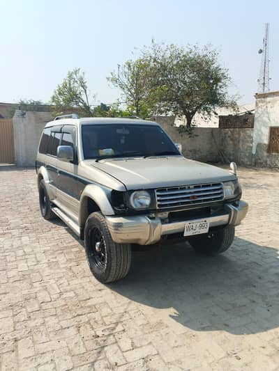 mitsubishi pajero fully option