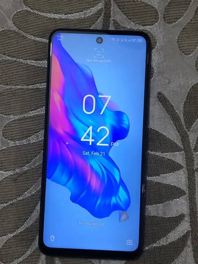Tecno Camon 18