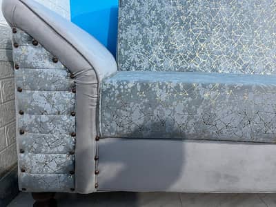 BRAND NEW SOFA CUMBED