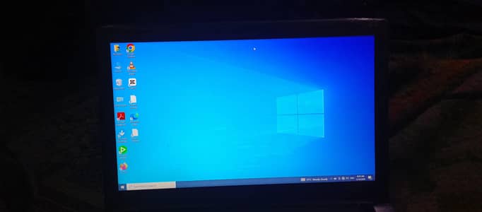 Aser core i3 7 generation 8/128 ssd