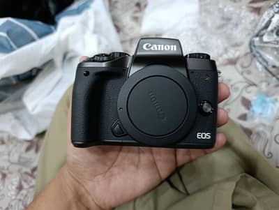 Canon ESO M5 Brand New