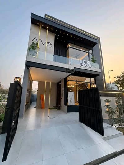 5 Marla Luxury House is Available for Rent in Bahria Town Lahore