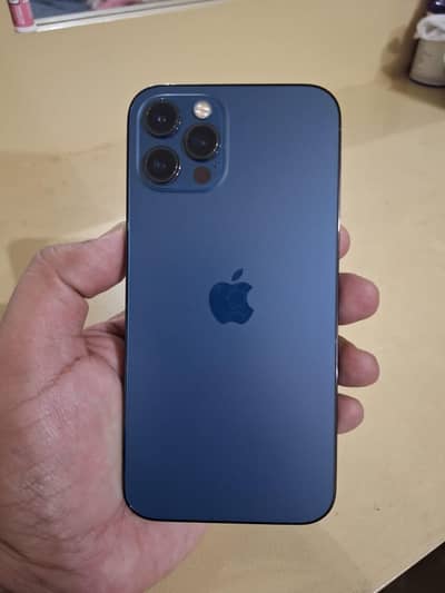 12 Pro Lush Condition zero Screcth with Box