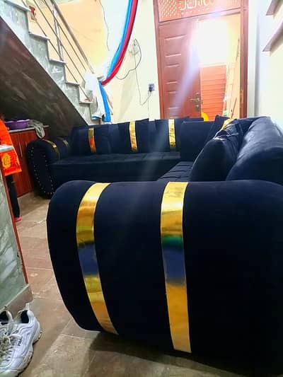 Sofay L shaped 10/10 condition Urgent Sale Delivery all Pak