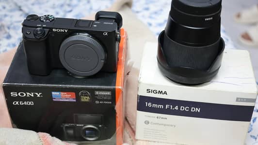 sony 6400 like brand new 10 by 10 condition