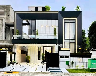 10 Marla Luxury Lower Portion is Available for Rent in Bahria Town Lahore