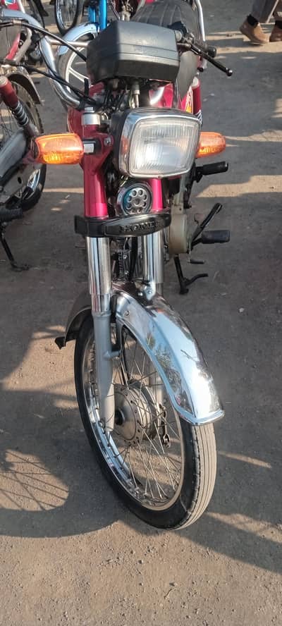 One handed used POWER BIKE for Sale.