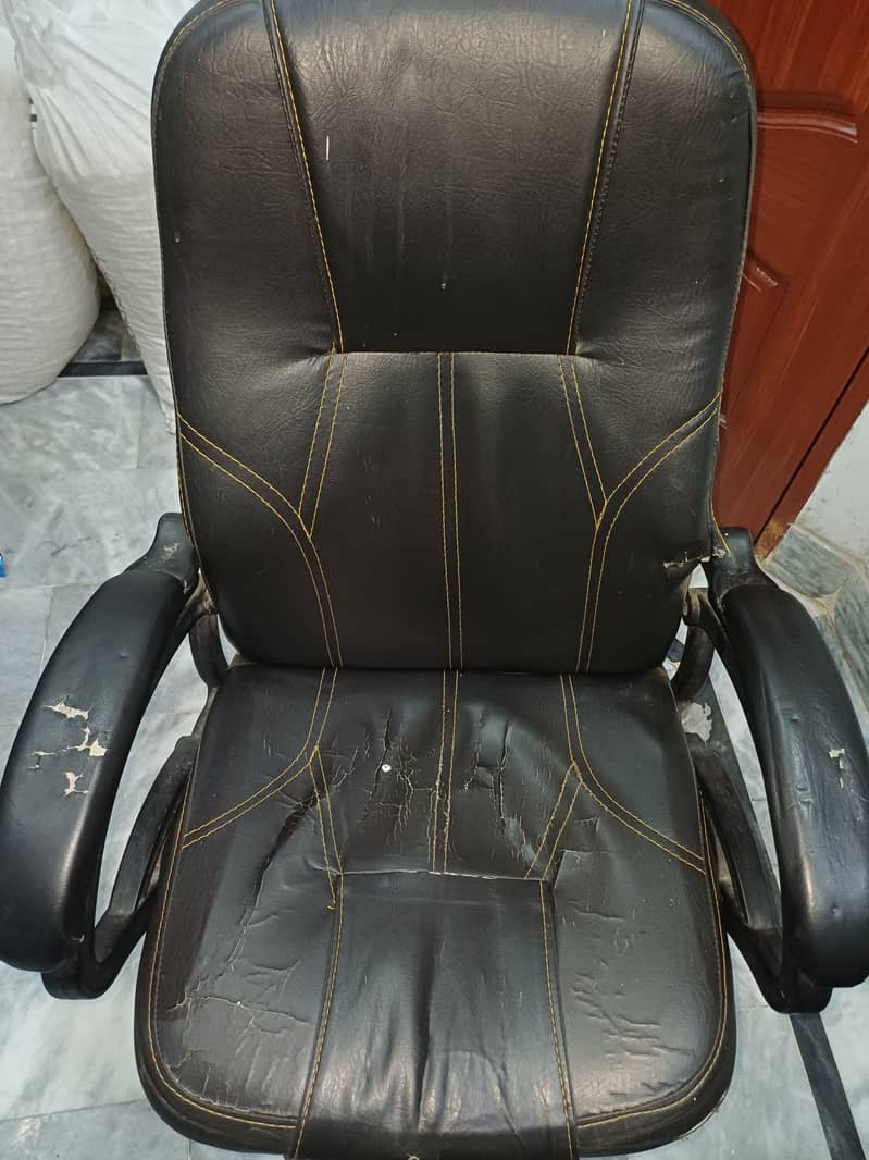 Computer Chair 7/10 2