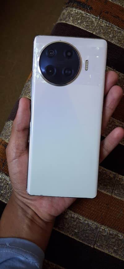 Tecno Spark 20 Pro Plus  8/256 GB
