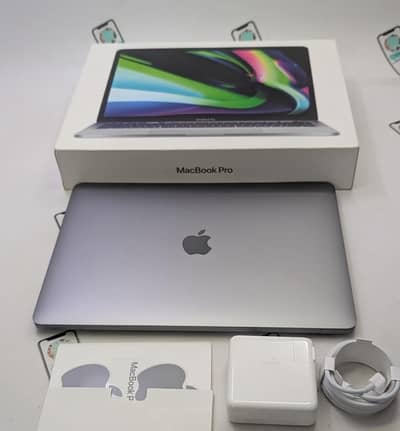 Apple MacBook Air lush condition with full box