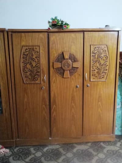 complete bed set with almari, dvider and dressing table