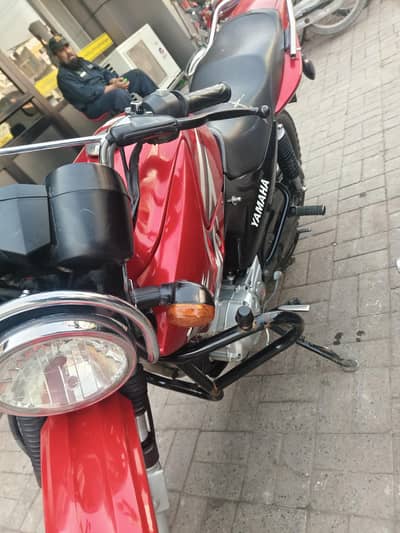 well condition ybr for urgent selll