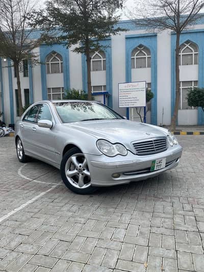 Mercedes Benz C200 AVANTGRADE