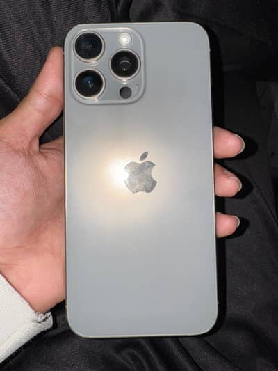 15 pro max natural titanium factory unlock