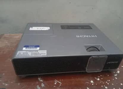 projector Hitachi