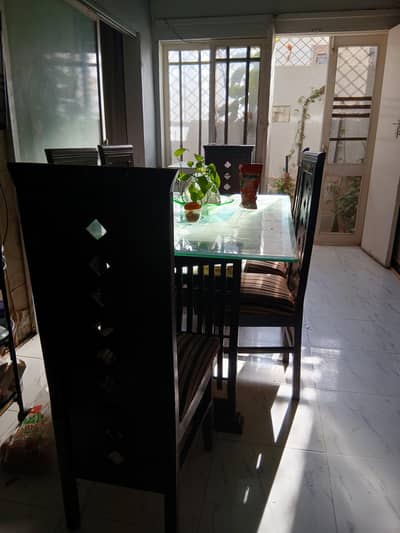 6 seater dinning table