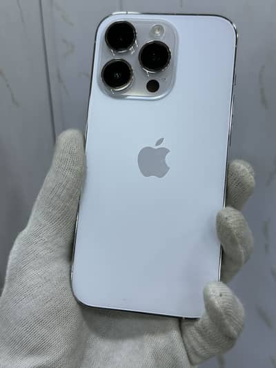 I phone 14 pro Factory 128 GB 98% Battery Health 10 by 10