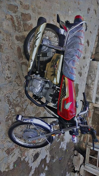 Honda 125 self start golden 0 condition