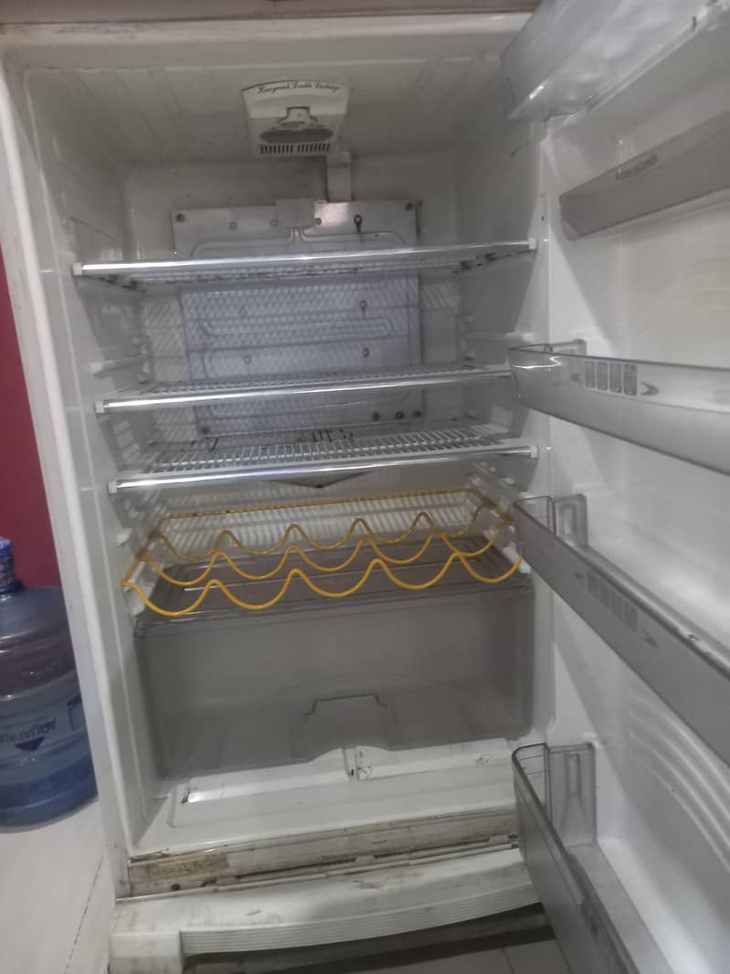 Refrigerator 7
