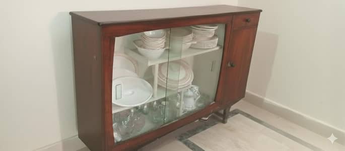 Dinner Set Show Case Good Condition