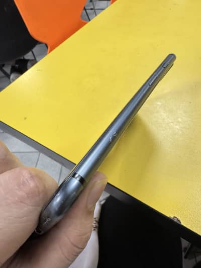 Iphone 8 plus 256 PTA