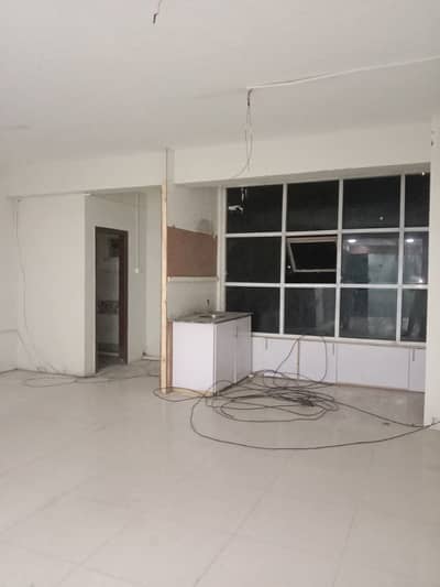 Office For Rent (750 sqft Hall)