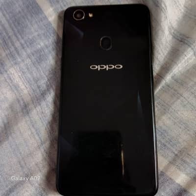 oppo f7 4/64 complete box and charger