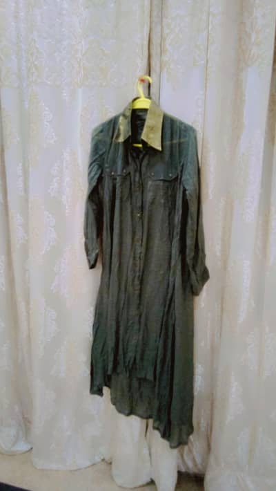 Almirah brand only weared once .