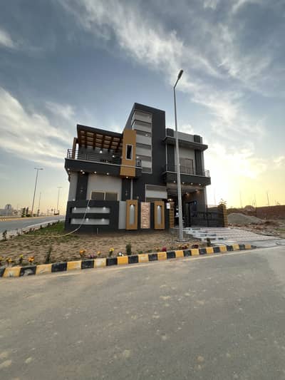 8 Marla Corner House Available For Sale in Citi Housing Jhelum With Double Kitchen & Separate Entrance With 6 Bedrooms !