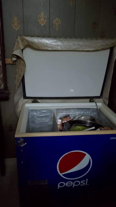Urgent Sale Freezer in low price
