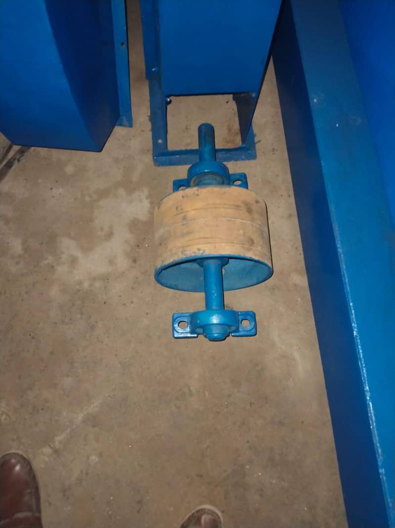 Bucket conveyor machine 3