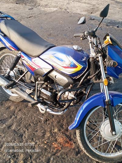 honda pridor , very neat and clean