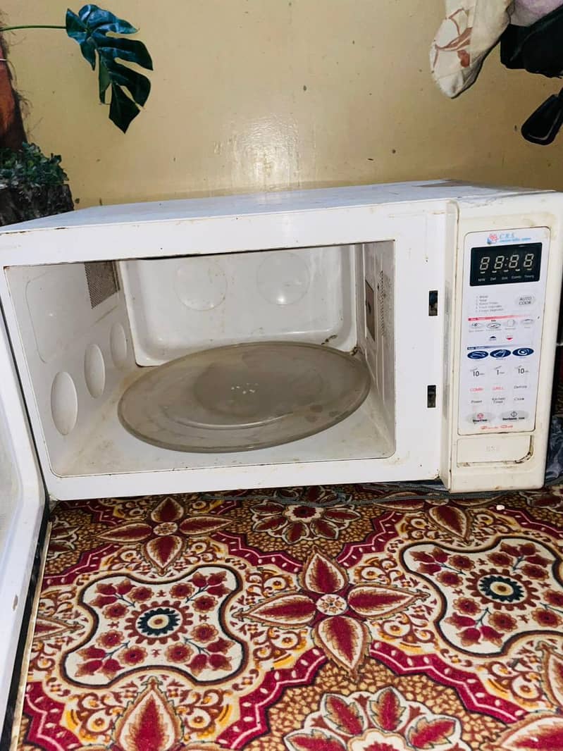 full size microwave 1