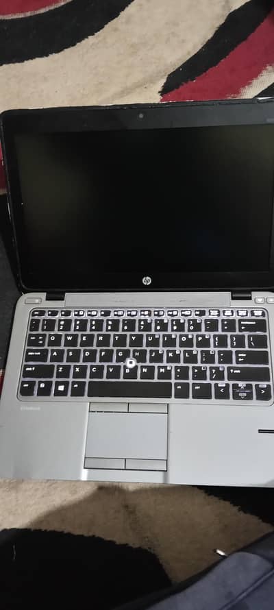 hp i5 5th gen 4gb 256 gb SSD with charger