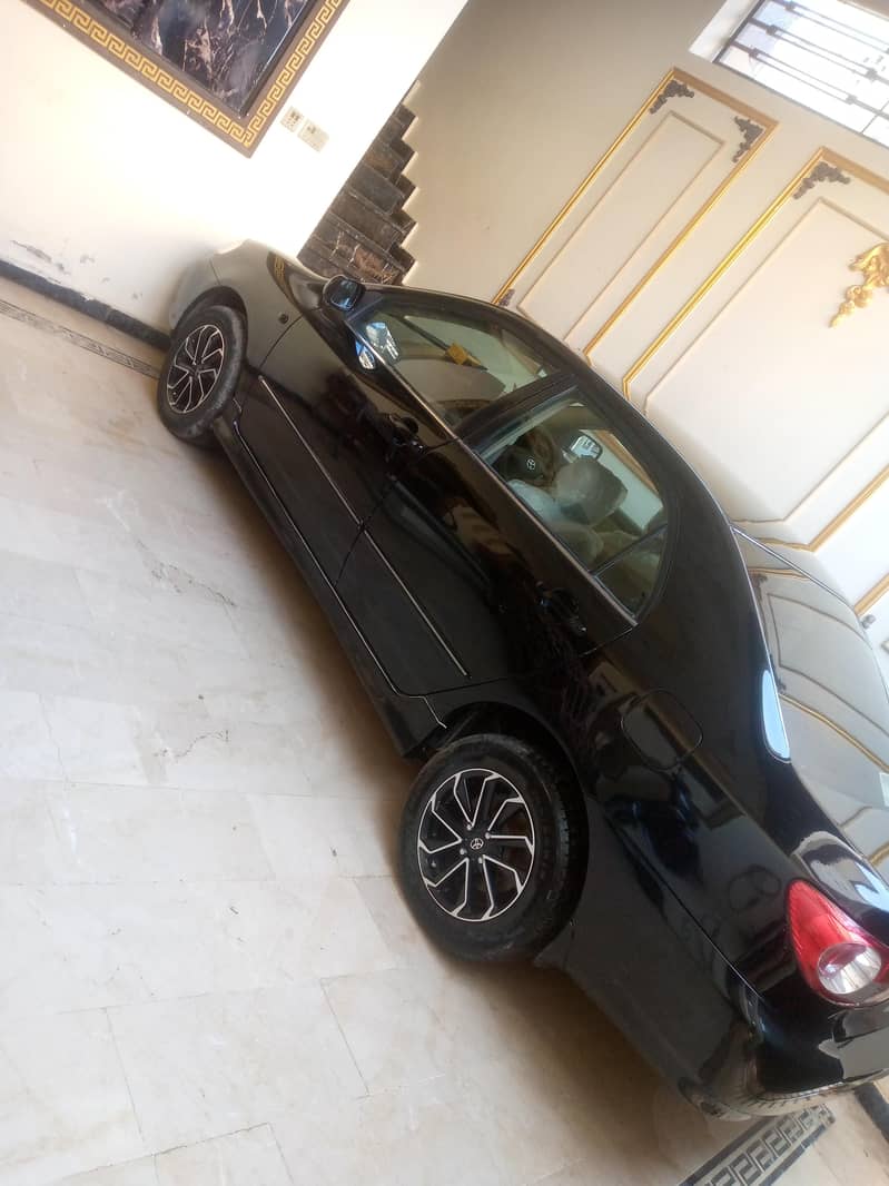 Corolla altis 1.8 11