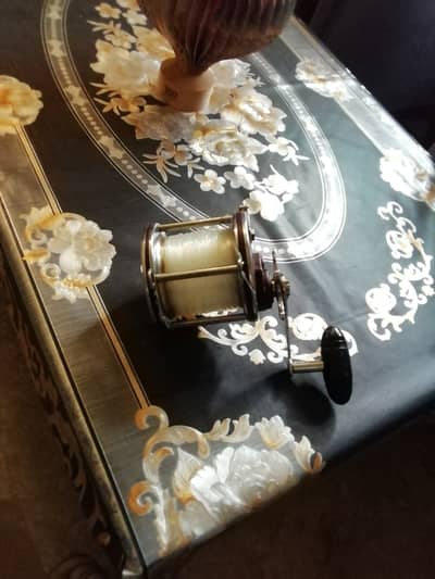 Penn senator 113h seawater trawling reel, made and bought from USA