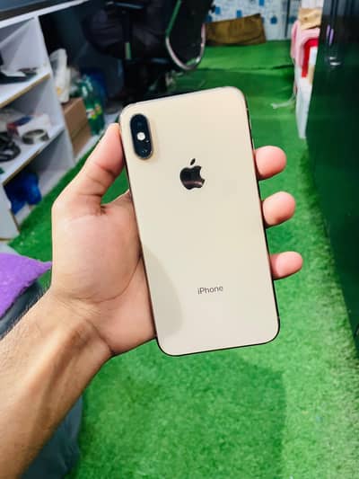iphone xs for sell